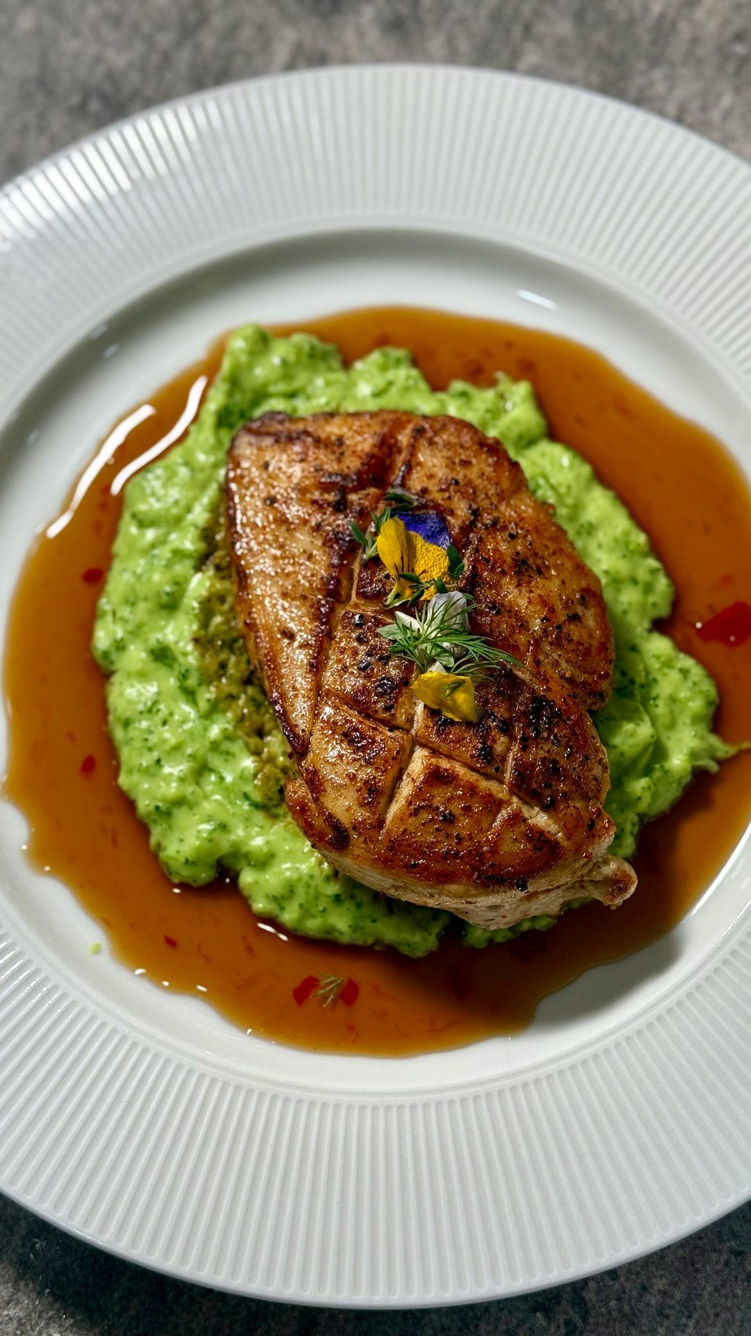 ÆRTEPUREE med chorizo og croutoner