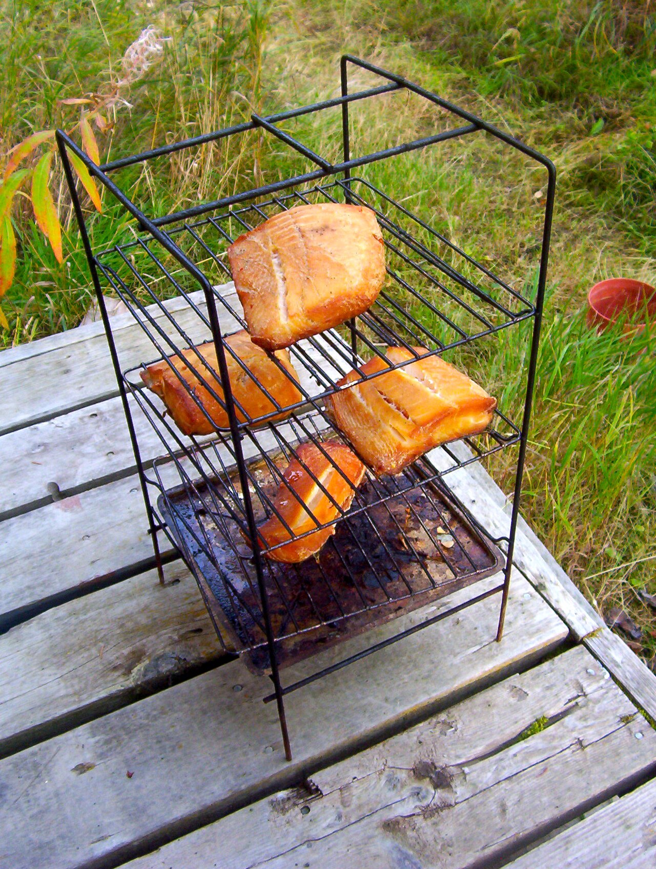 HELLEFISK, røget med dildkartofler