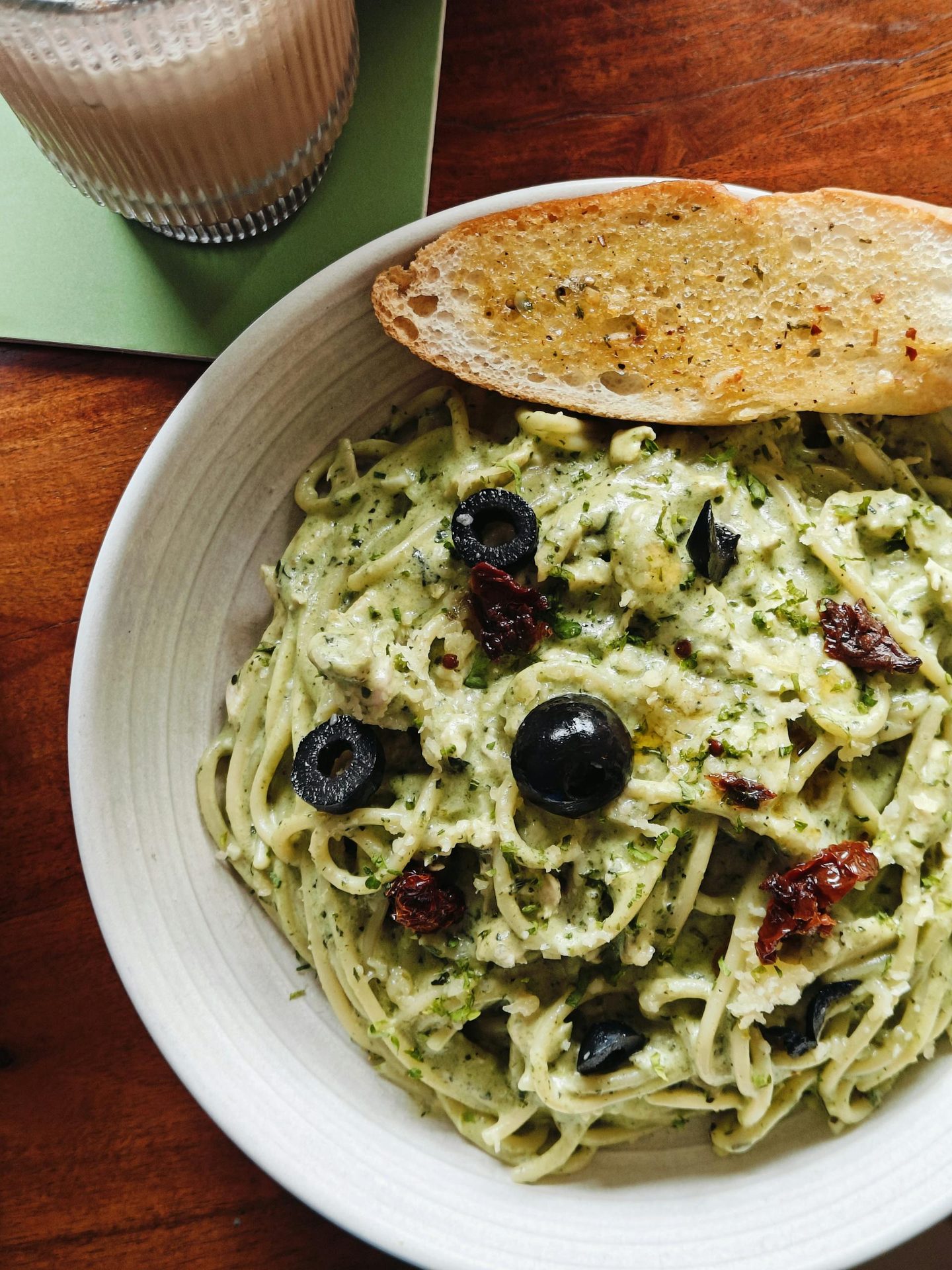 Pasta med pesto